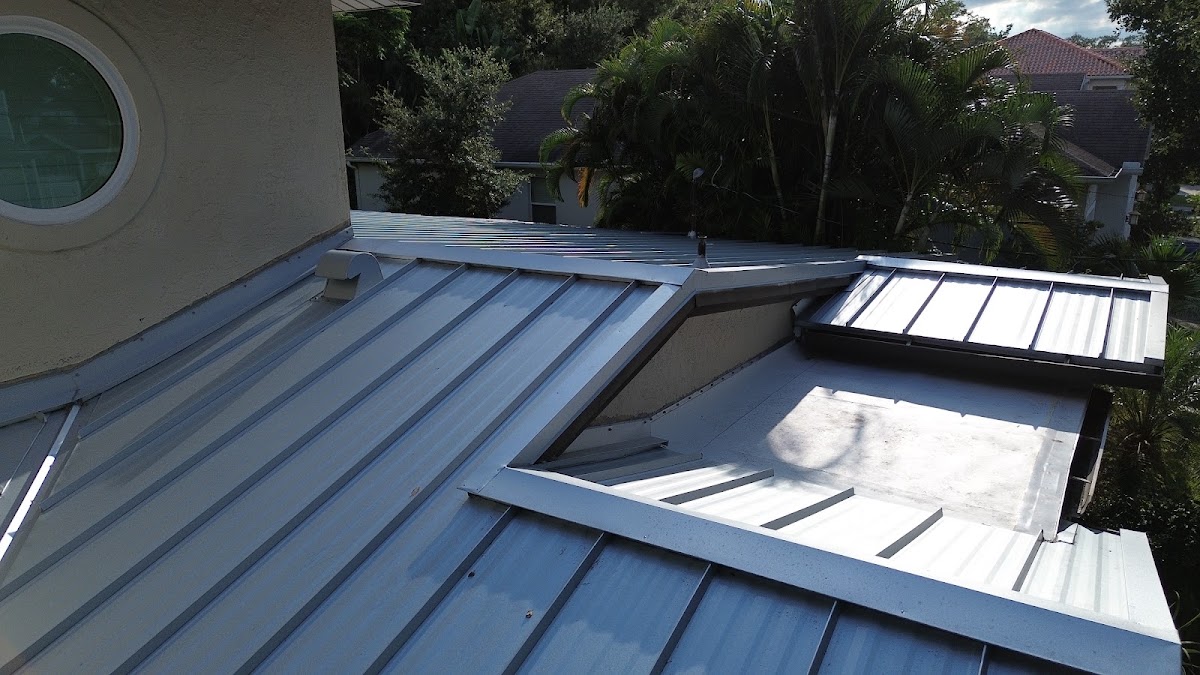 Metal patio roof detail